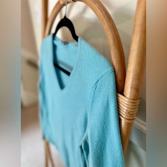 Ann Taylor Cashmere Blend Aqua Sweater - Picture 3 of 4